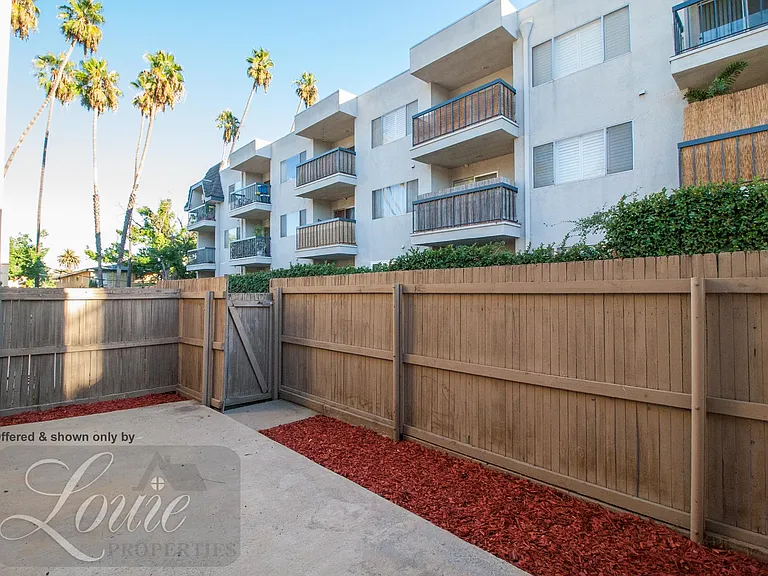 477 S El Molino Ave #4 — Photo 16
