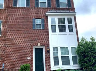 5791 Hunting Creek Rd, Alexandria, VA 22303
