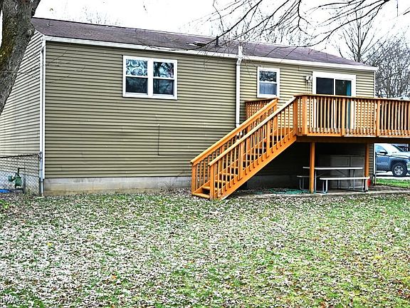 3rd image of 958 Kevin Dr