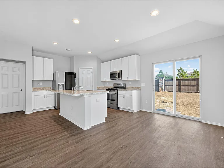 15171 Willow Tree Ln — Photo 13