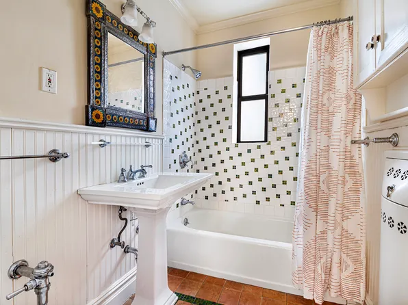 420 East 86th Street image 6 of 7