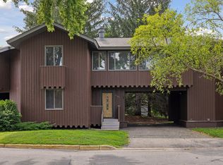 1542 N Timber Rdg, Fridley, MN 55432