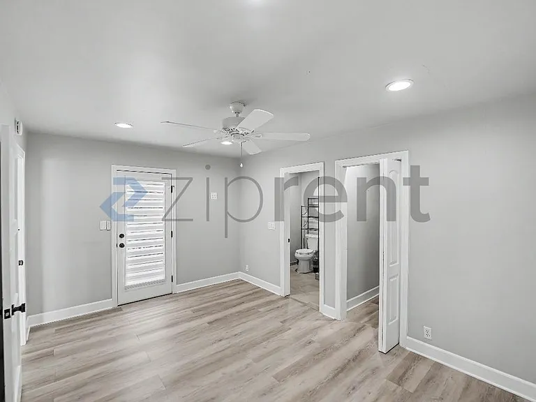 4390 Cerritos Ave — Photo 15