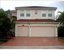 2nd image of 10521 Galleria St