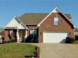 141 Coniston Dr, Clarksville, TN 37040