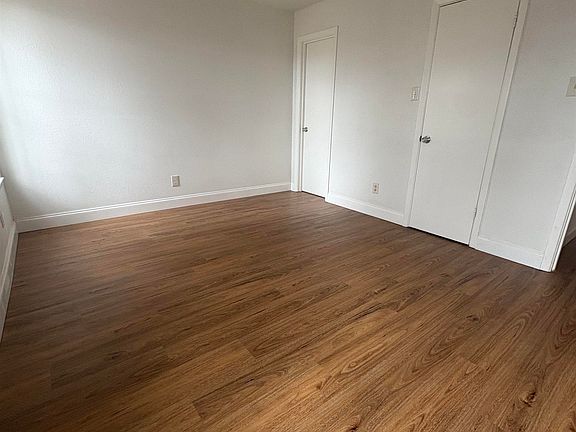 4th image of 6217 Boyle Park Rd