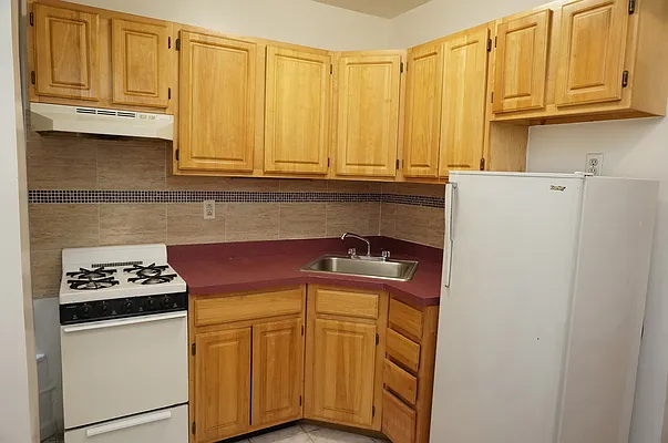 Rented by J Misrahi Realty Corp | media 18