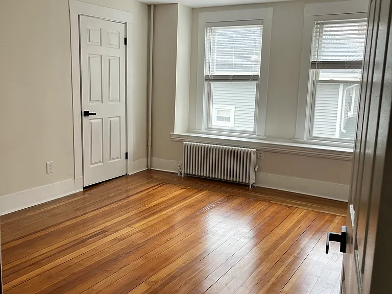 17 Linden Pl #2 — Photo 8