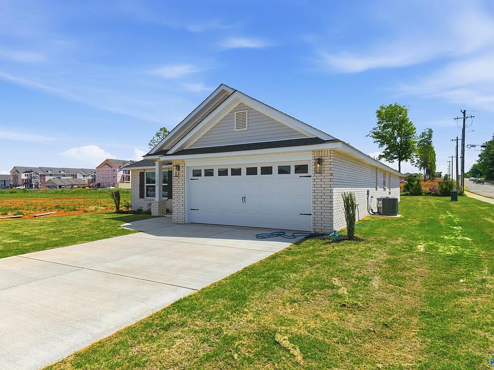 1st image of 14084 Wildflower Dr
