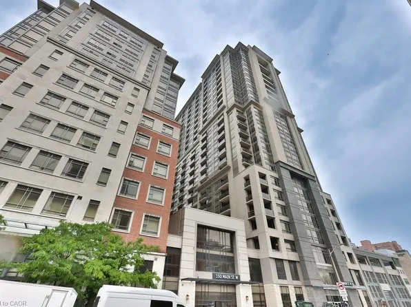 150 Main St W #1104, Hamilton, ON L8P 1H8