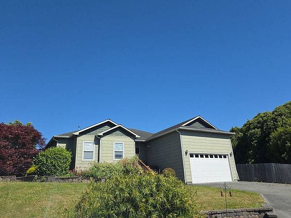 3rd image of 479 Kendall Ct
