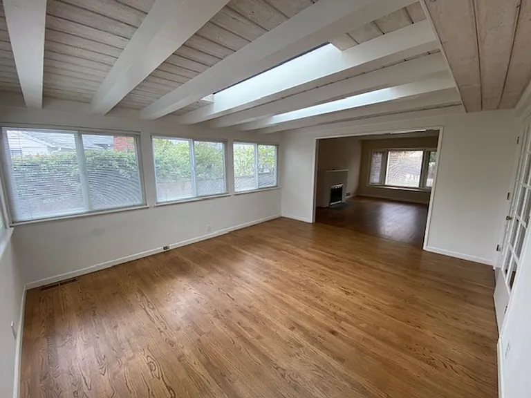 920 Crest Ave — Photo 10
