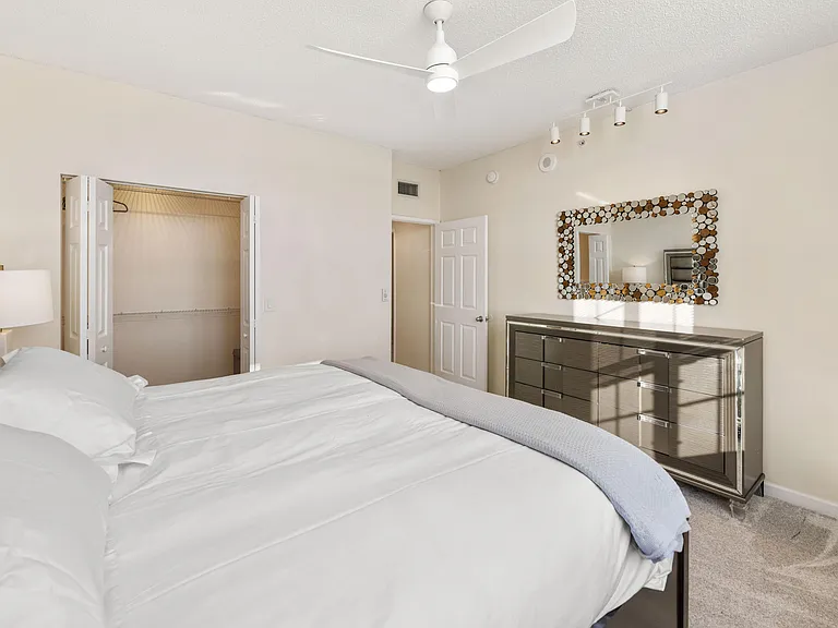 651 Okeechobee Blvd #1107 — Photo 10
