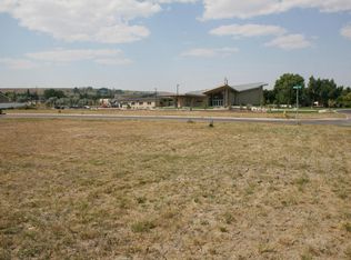 1305 Dixie Ln, Great Falls, MT 59404