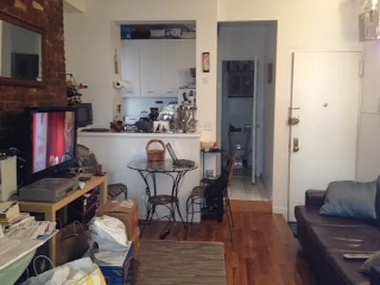 Rented by Cast Iron Real Estate | media 22