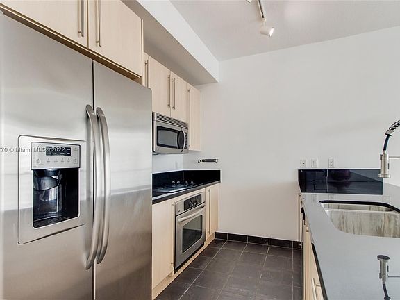 4th image of 1111 SW 1st Ave APT 3224