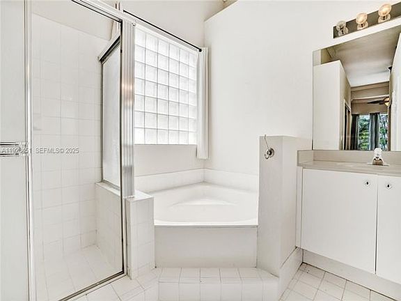3rd image of 345 SW 188th Ave