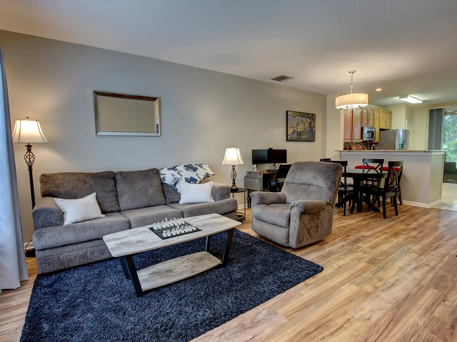 874 Vineland Pl — Photo 4
