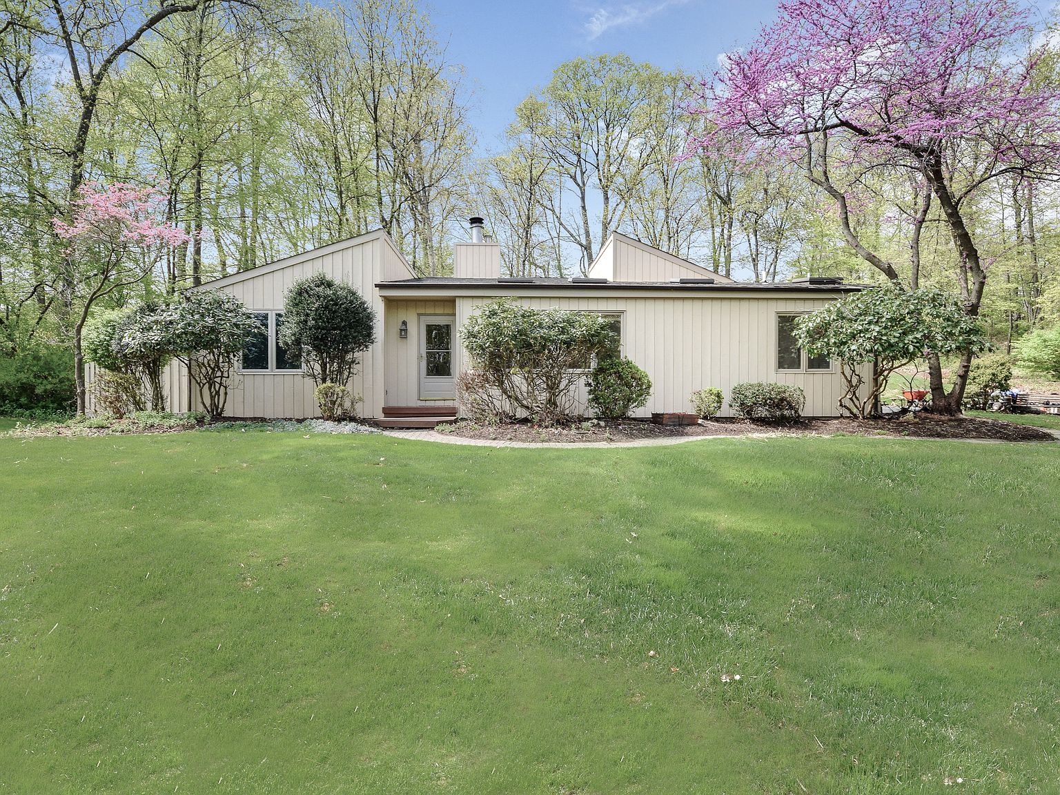 20 Windswept Way, Long Valley, NJ 07853 Zillow