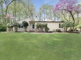 20 Windswept Way, Long Valley, NJ 07853
