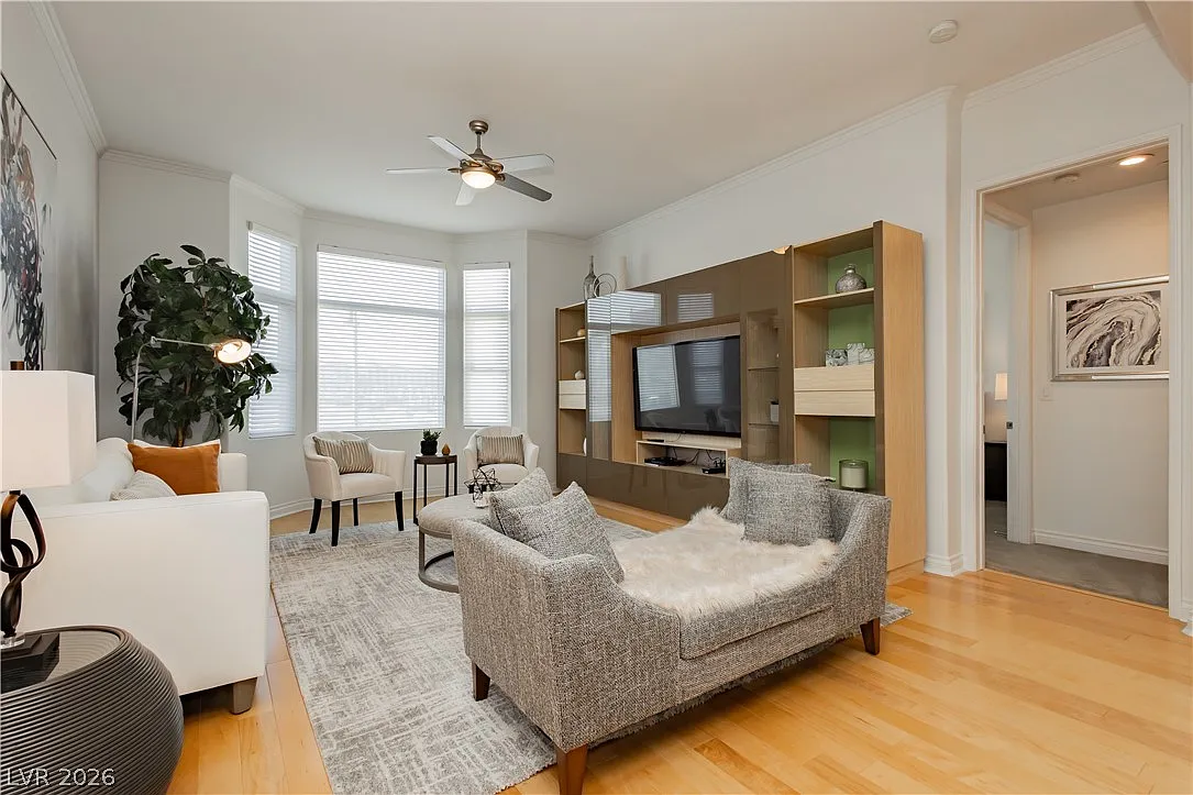2 bed, 2.0 bath, 1280 sqft, $4,500 — Photo 1
