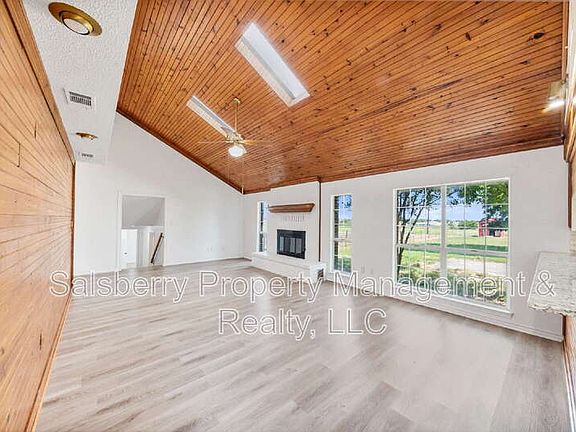 3rd image of 13264 Jackson Rd