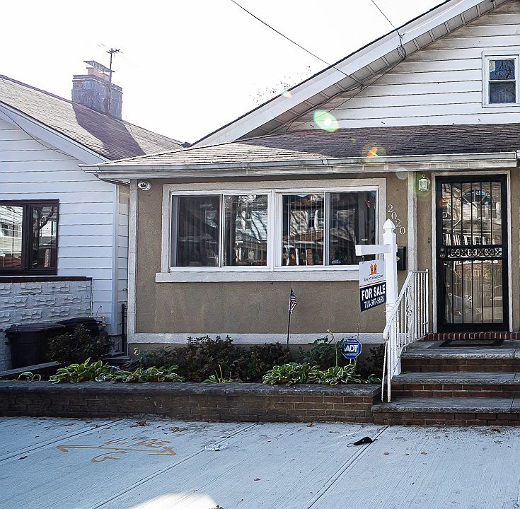 1st image of 2020 E 64th St