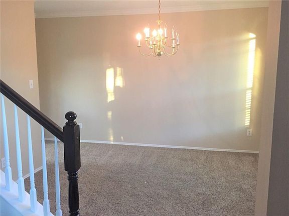 4th image of 3600 Lombardy Dr