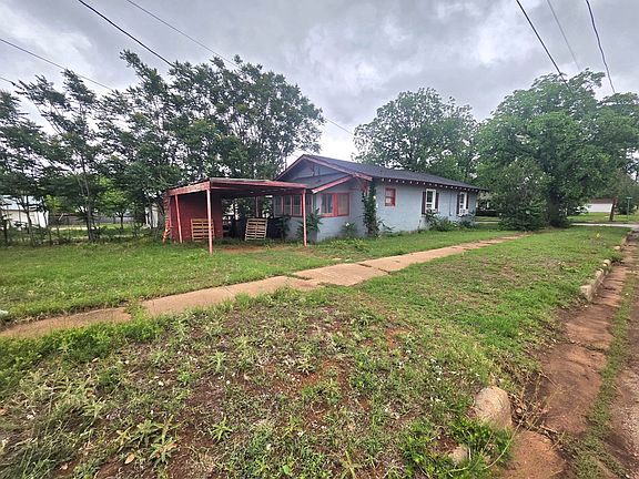 3rd image of 601 Silas St