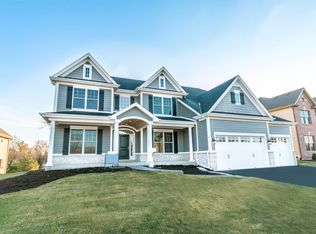 91 Landon Cir, Wheaton, IL 60189