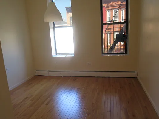 Rented by P Management | media 30