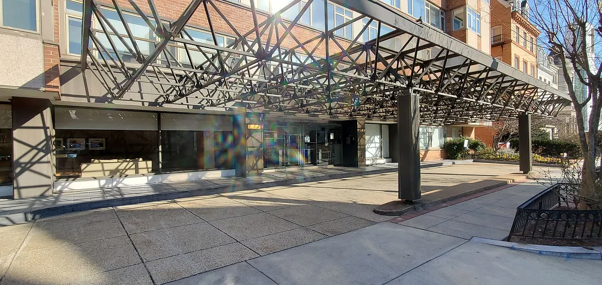 Building Photo - 1545 18th St NW #310