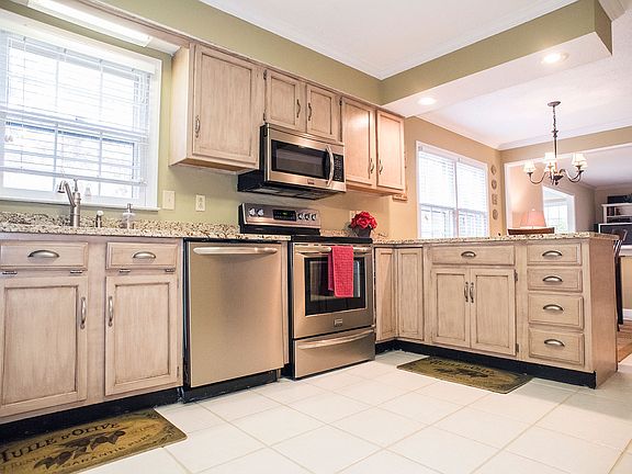 4th image of 6806 Carmel Hills Dr