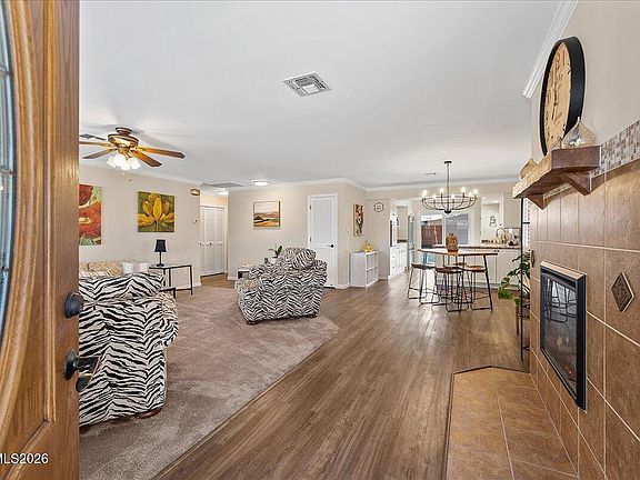 4th image of 3501 E Hidden Valley Dr