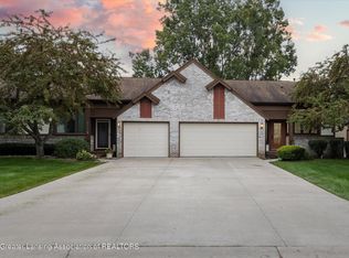 6727 Springtree Ln UNIT 117, Lansing, MI 48917
