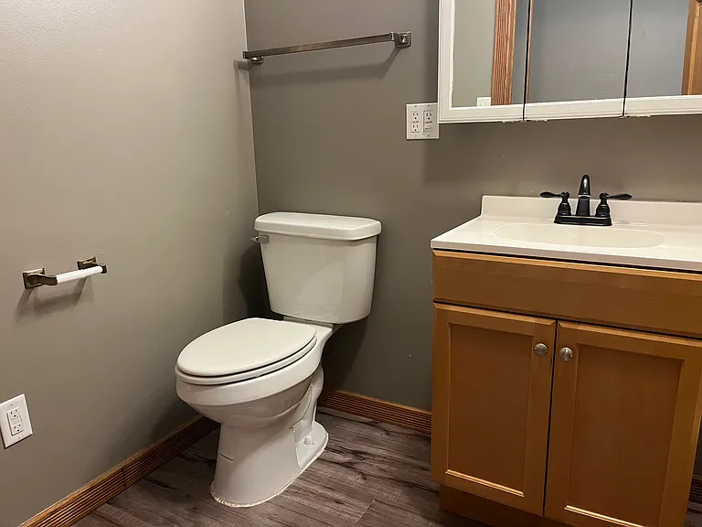 4051 E Forest Glen Ave — Photo 14