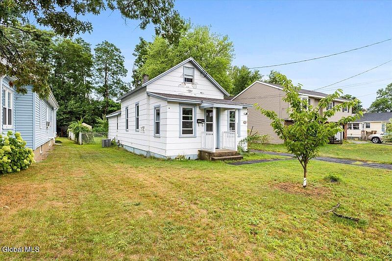 2nd image of 23 Hackett Avenue