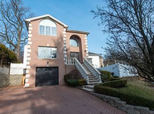 6089 Amboy Rd, Staten Island, NY 10309