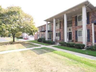 6109 Orchard Lake Rd APT 101, West Bloomfield, MI, 48322