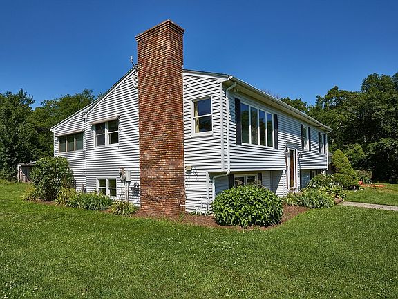 2nd image of 554 Sharps Lot Rd