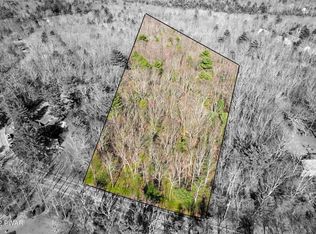Twin Lakes Rd, Shohola, PA 18458