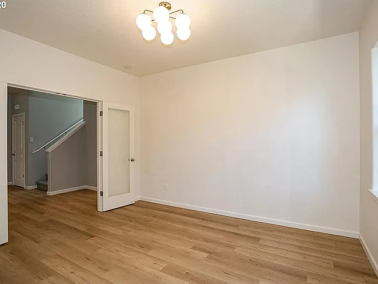 153 NE Porto Way — Photo 14