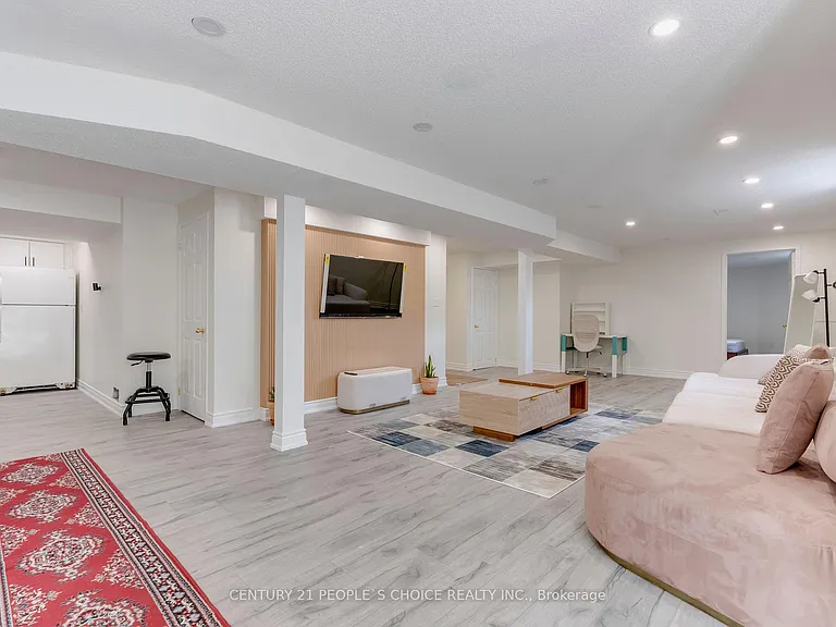 5358 Bellows Ave #BASEMENT — Photo 5