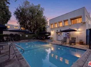 18411 Hatteras St Unit 246, Tarzana, CA 91356