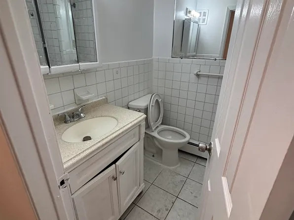 19 Skillman Avenue image 17 of 17