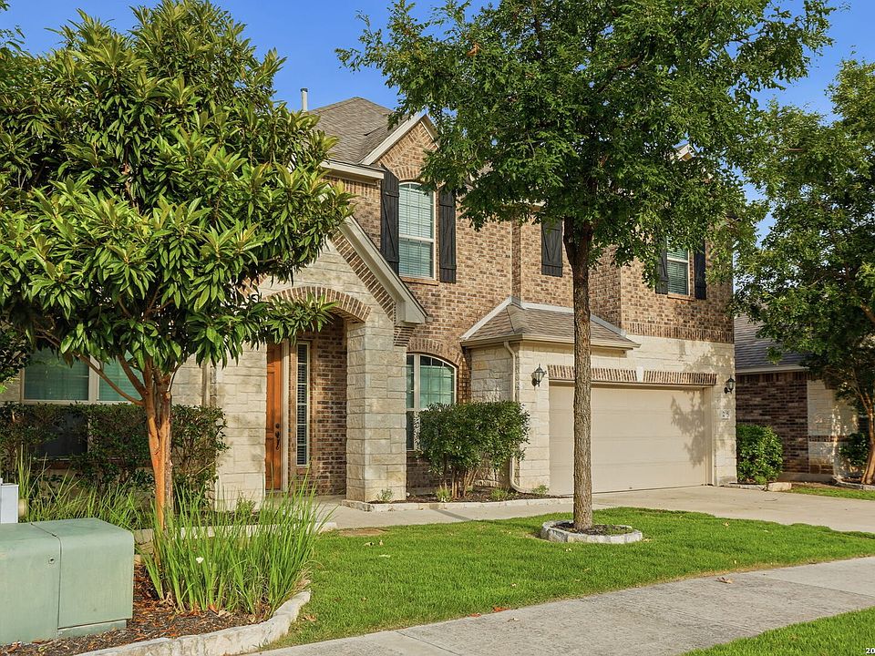 1st image of 205 Woods Of Boerne