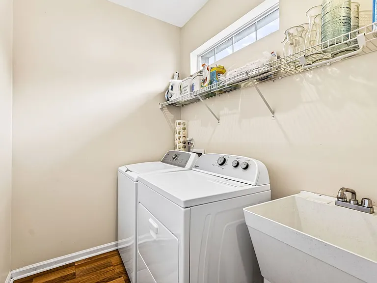 5410 Barnsley Dr — Photo 36