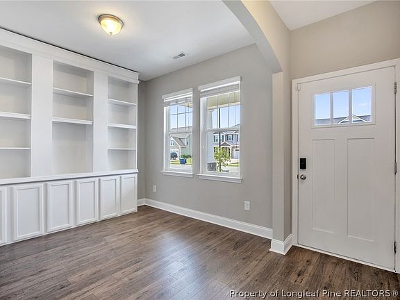 5th image of 222 Brentmoor Dr