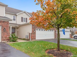 1466 Yosemite Cir #75, Crystal Lake, IL 60014