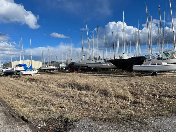 12 4th St, Dayton, MT 59914